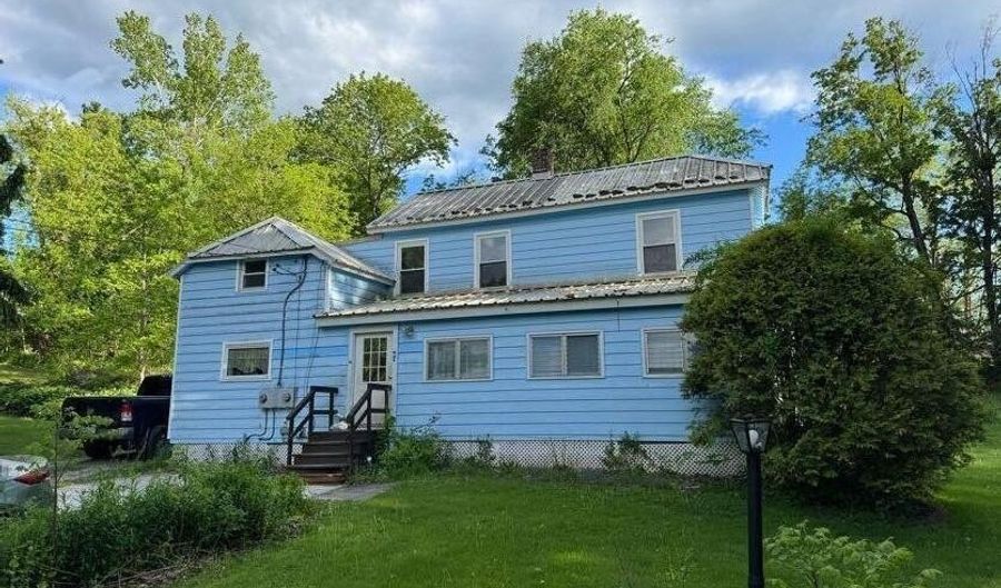 59 E Hoosac St, Adams, MA 01220 - 4 Beds, 2 Bath