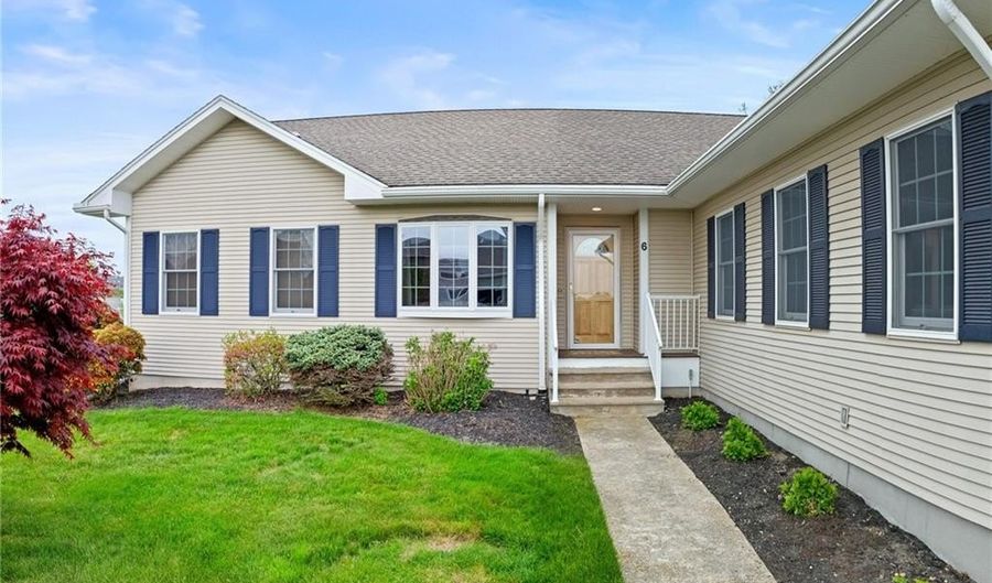 6 Windward Cir, Narragansett, RI 02882 - 3 Beds, 3 Bath