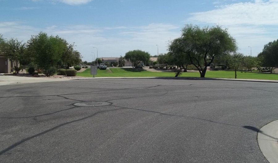 1680 W Saragosa St, Chandler, AZ 85224 - 5 Beds, 2 Bath