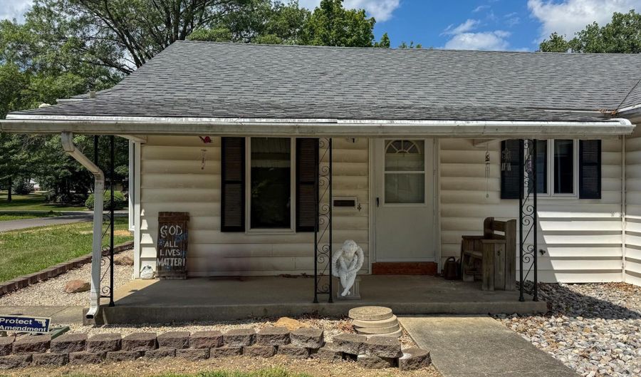 415 W Wabash St, Berne, IN 46711 - 3 Beds, 2 Bath