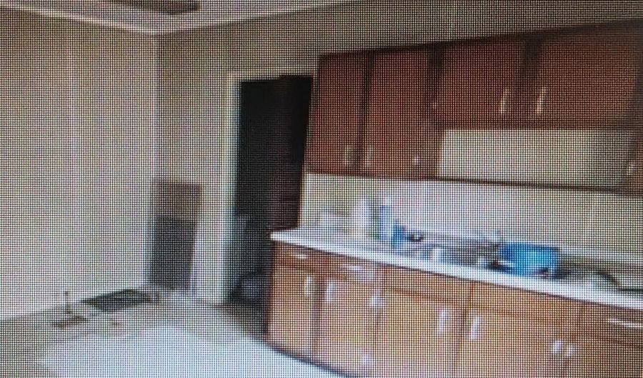 113 W Walnut St, Albion, MI 49224 - 4 Beds, 2 Bath