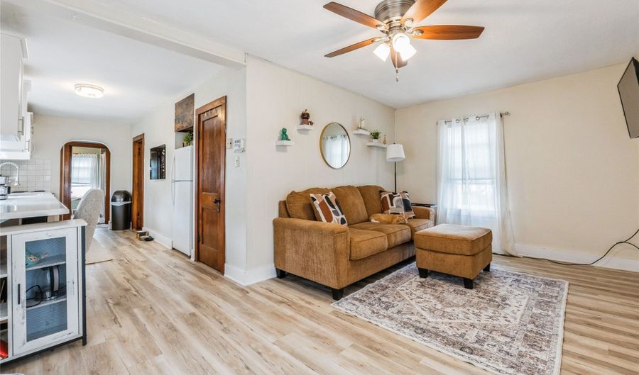 705 Prairie St, Adel, IA 50003 - 2 Beds, 1 Bath