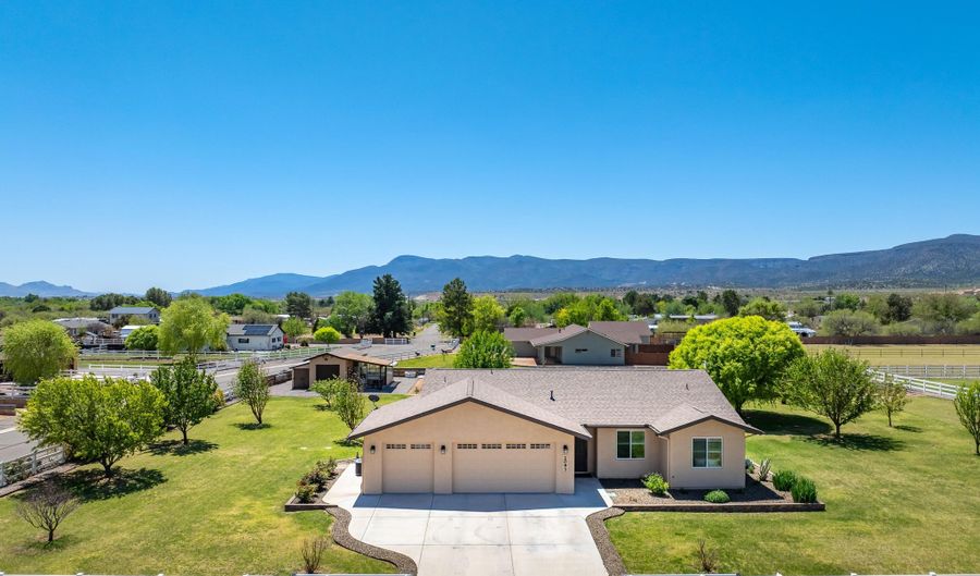 2093 Paso Fino Way, Camp Verde, AZ 86322 - 3 Beds, 2 Bath