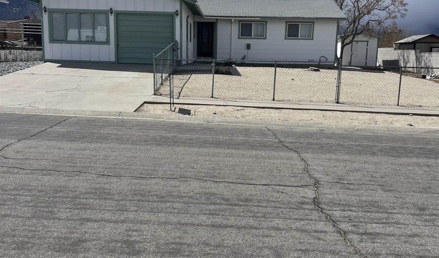 115 Birch St, Hawthorne, NV 89415 - 4 Beds, 2 Bath