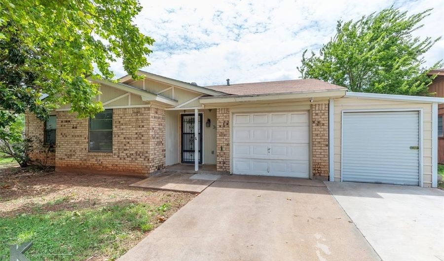 310 N San Jose Dr, Abilene, TX 79603 - 3 Beds, 2 Bath