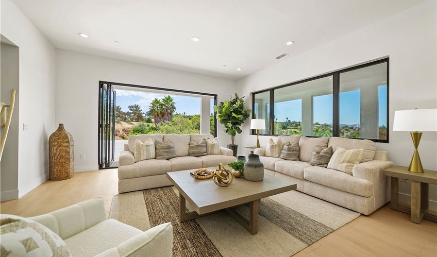 2027 Via Monserate, Fallbrook, CA 92028 - 4 Beds, 4 Bath