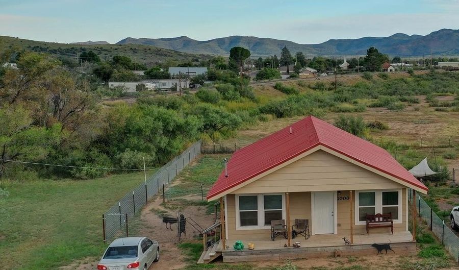 1000 W Brown Ave, Alpine, TX 79830 - 3 Beds, 2 Bath