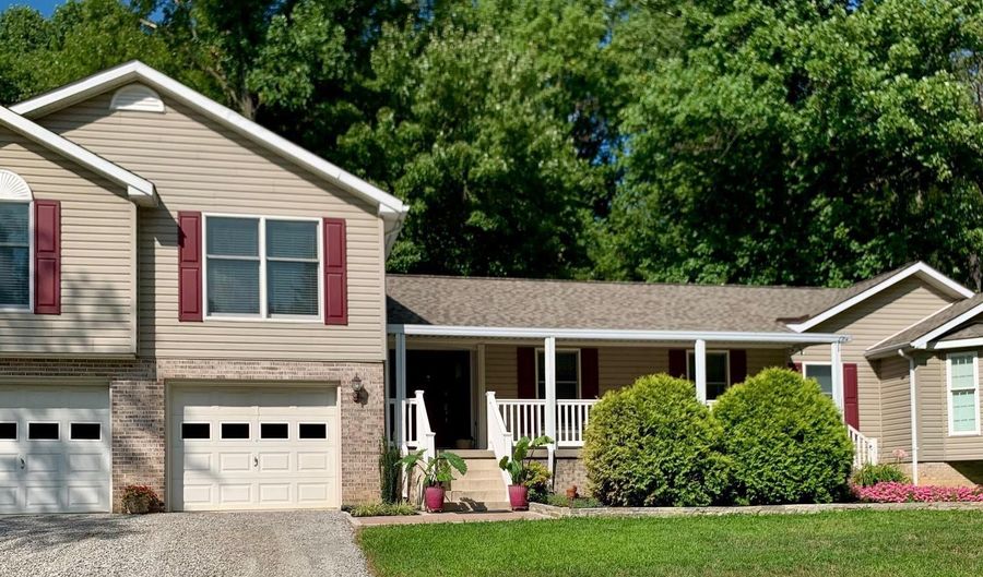 21430 SWOPE Rd, Boonsboro, MD 21713 - 4 Beds, 4 Bath