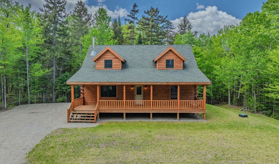 92 Joyce Dr, Carroll, NH 03595 - 3 Beds, 3 Bath