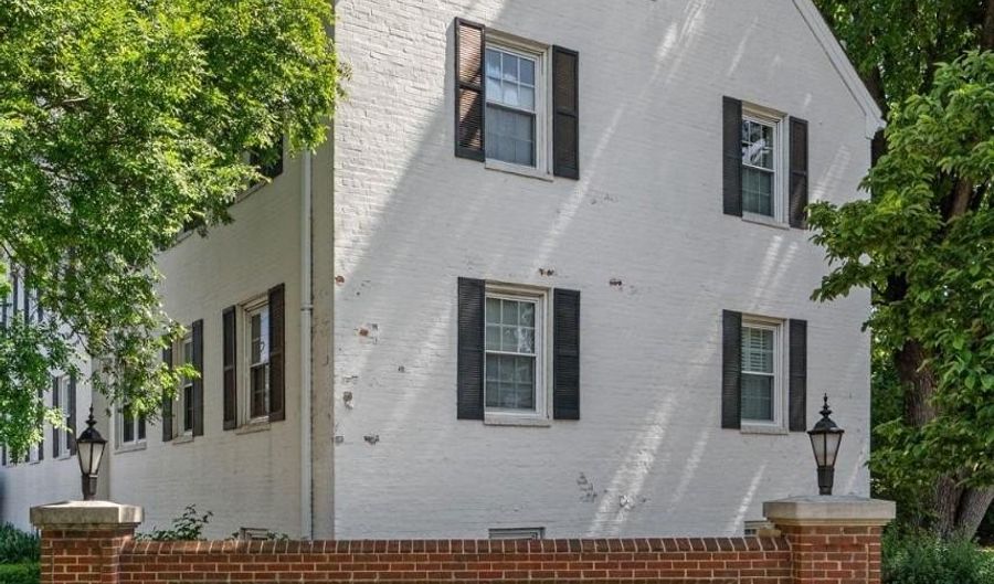 2908 13TH Rd S 102, Arlington, VA 22204 - 2 Beds, 1 Bath