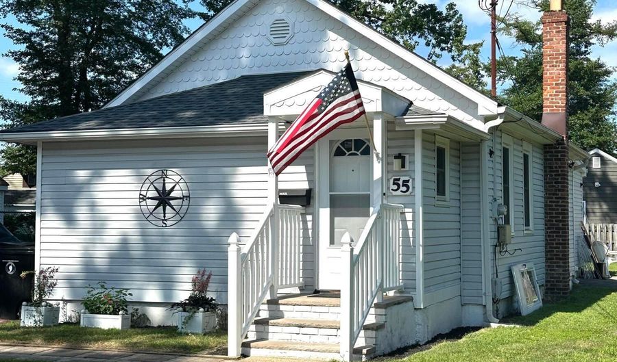 55 Oregon Ave, Middletown, NJ 07748 - 3 Beds, 1 Bath