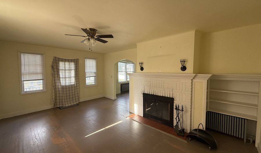 89 Hillside Ave 2nd Floor, Torrington, CT 06790 - 2 Beds, 1 Bath