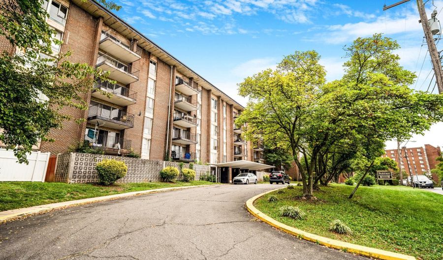 6011 EMERSON St 607, Bladensburg, MD 20710 - 1 Beds, 1 Bath