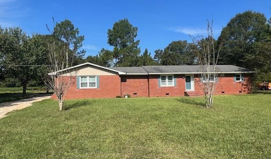 4863 Younge Fussell Rd, Ambrose, GA 31512 - 3 Beds, 2 Bath