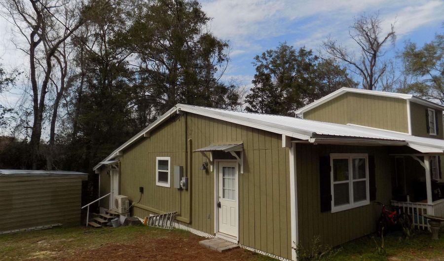 7080 B Hurricane Rd, Bay Minette, AL 36507 - 2 Beds, 2 Bath