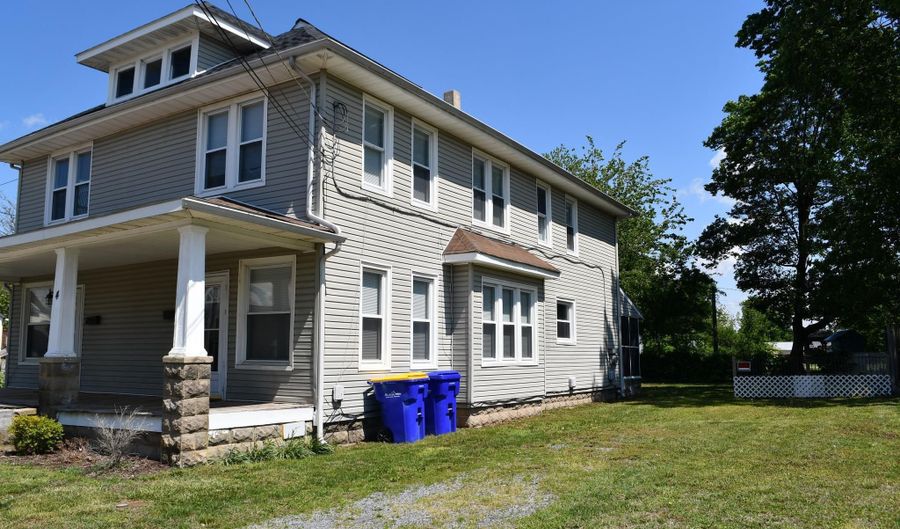 4 E MILBY St, Harrington, DE 19952 - 2 Beds, 2 Bath