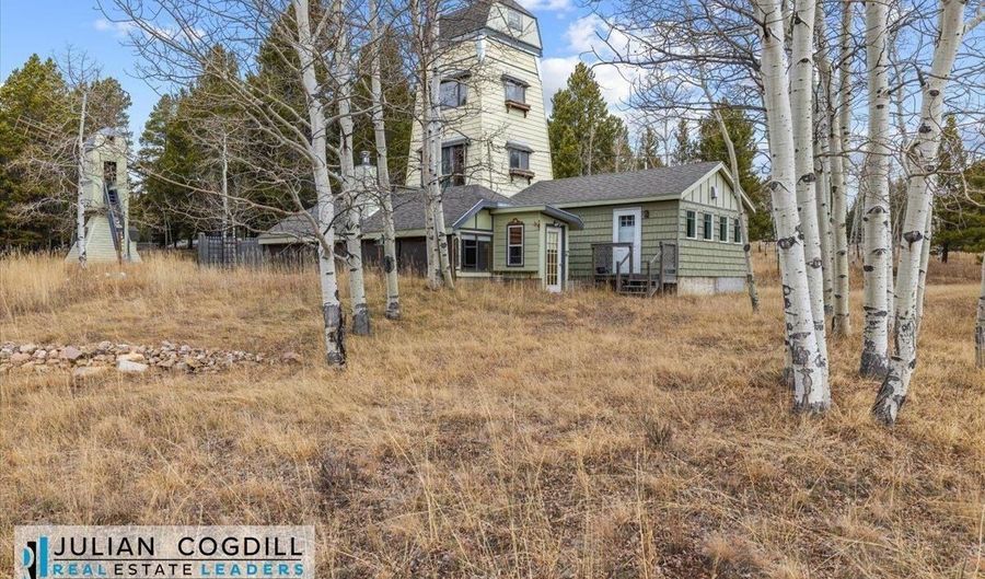 9267 Red Creek Rd, Casper, WY 82604 - 2 Beds, 2 Bath