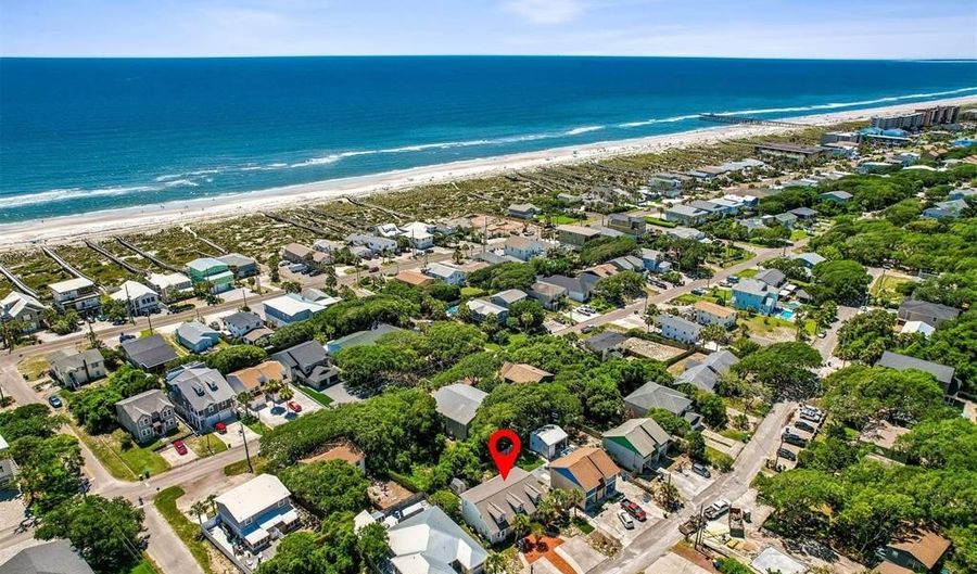 2734 B OCEAN Dr, Amelia Island, FL 32034 - 3 Beds, 2 Bath
