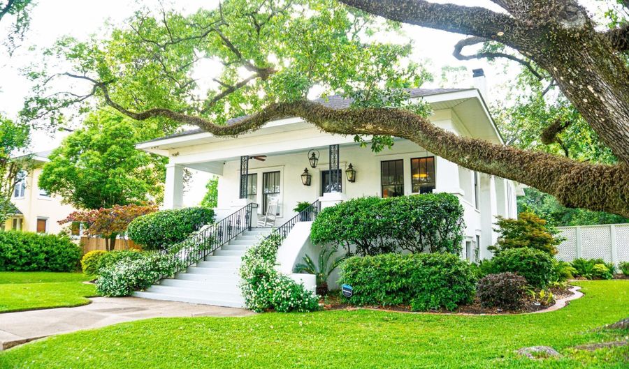 2010 Marye St, Alexandria, LA 71301 - 3 Beds, 2 Bath
