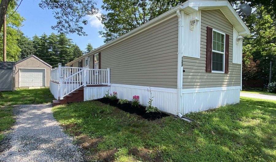 123 Sparrow Dr, Augusta, ME 04330 - 2 Beds, 2 Bath