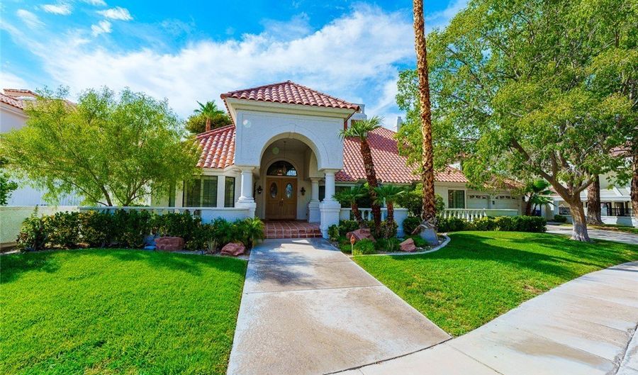 14 Sawgrass Ct, Las Vegas, NV 89113 - 4 Beds, 5 Bath