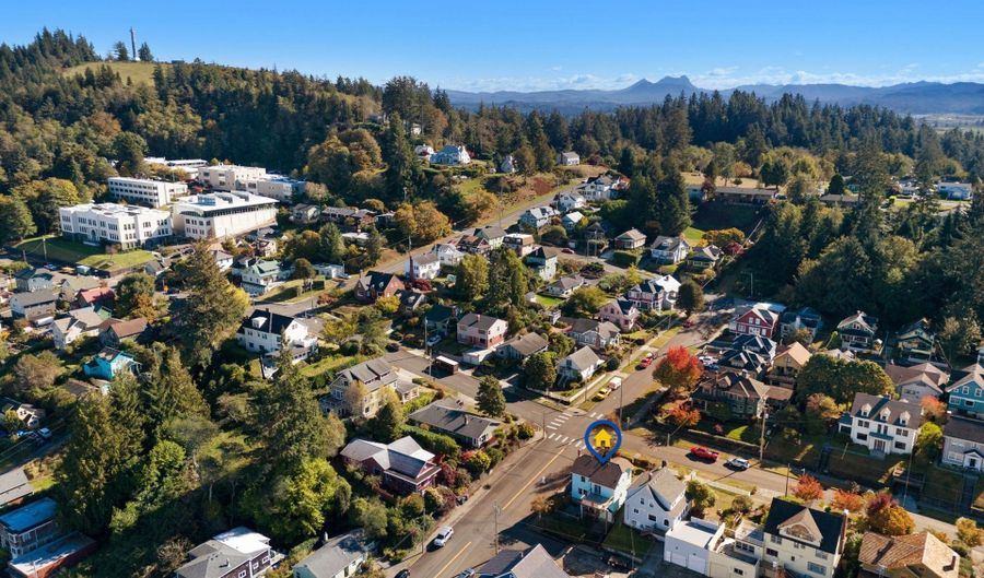 1390 JEROME Ave, Astoria, OR 97103 - 3 Beds, 2 Bath