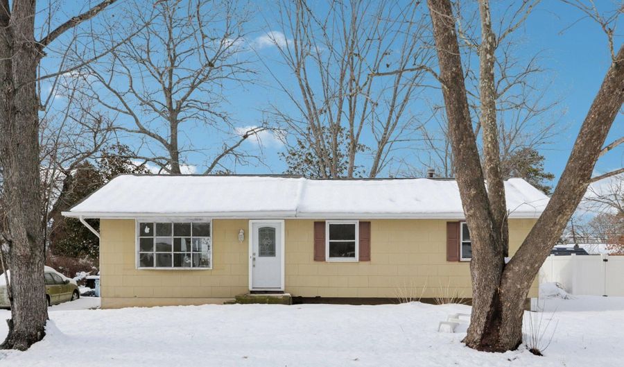 1124 Spray Ave, Beachwood, NJ 08722 - 3 Beds, 1 Bath