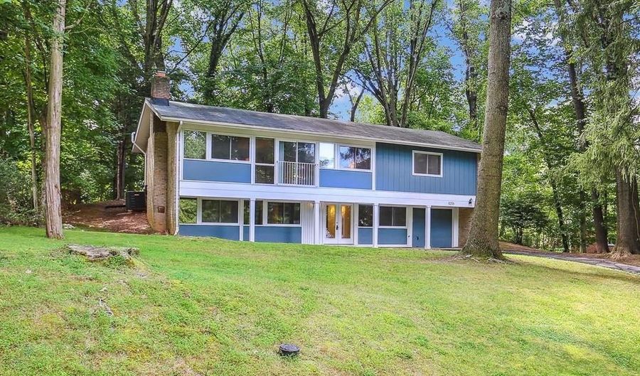 8206 STONE TRAIL Dr, Bethesda, MD 20817 - 4 Beds, 3 Bath