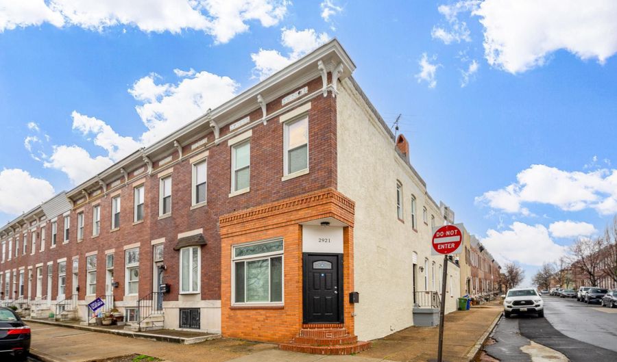 2921 EASTERN Ave, Baltimore, MD 21224 - 3 Beds, 3 Bath