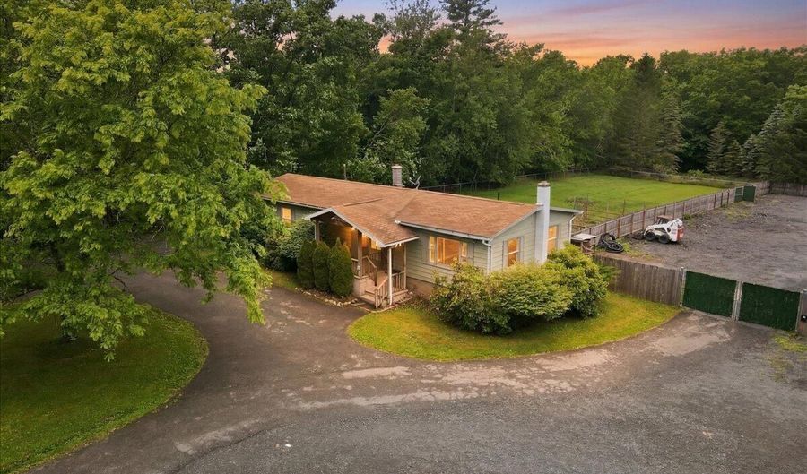 2573 Pennsylvania 903, Albrightsville, PA 18210 - 3 Beds, 2 Bath