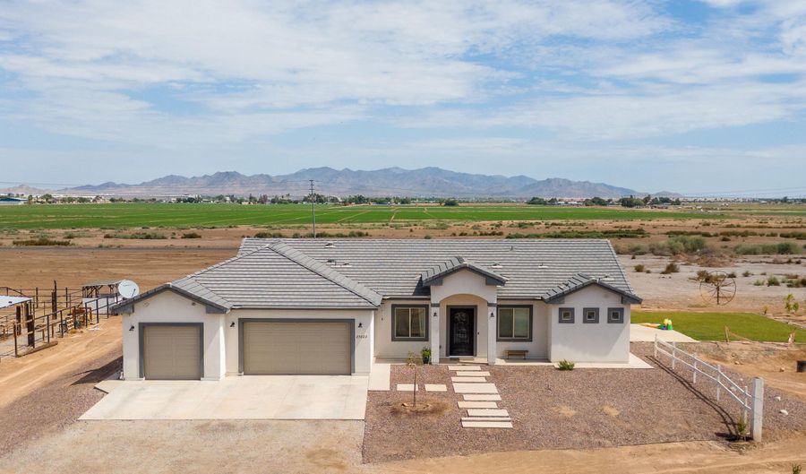 23622 W PASSEO Way, Buckeye, AZ 85326 - 4 Beds, 3 Bath