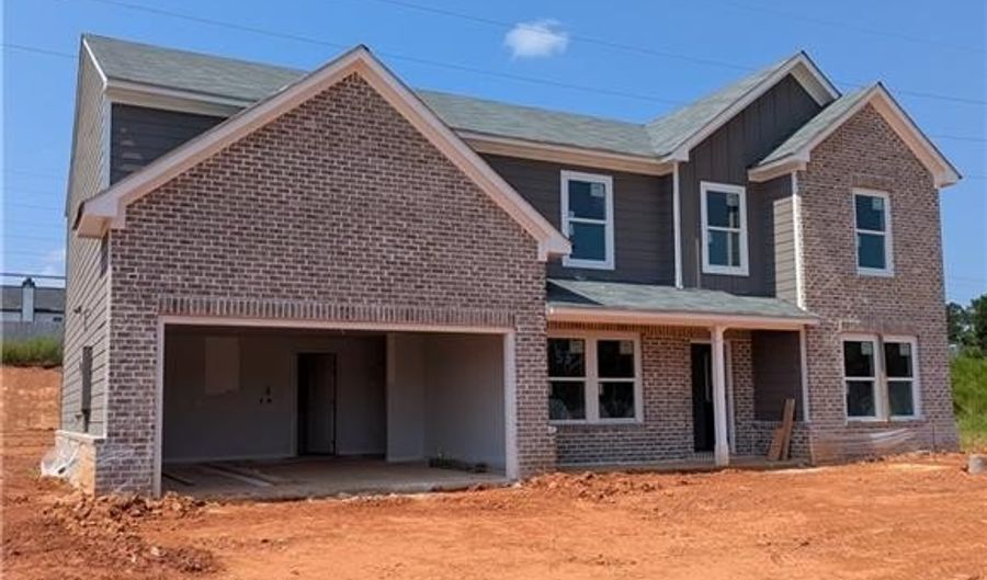636 Rodeo Dr, Auburn, GA 30011 - 5 Beds, 3 Bath