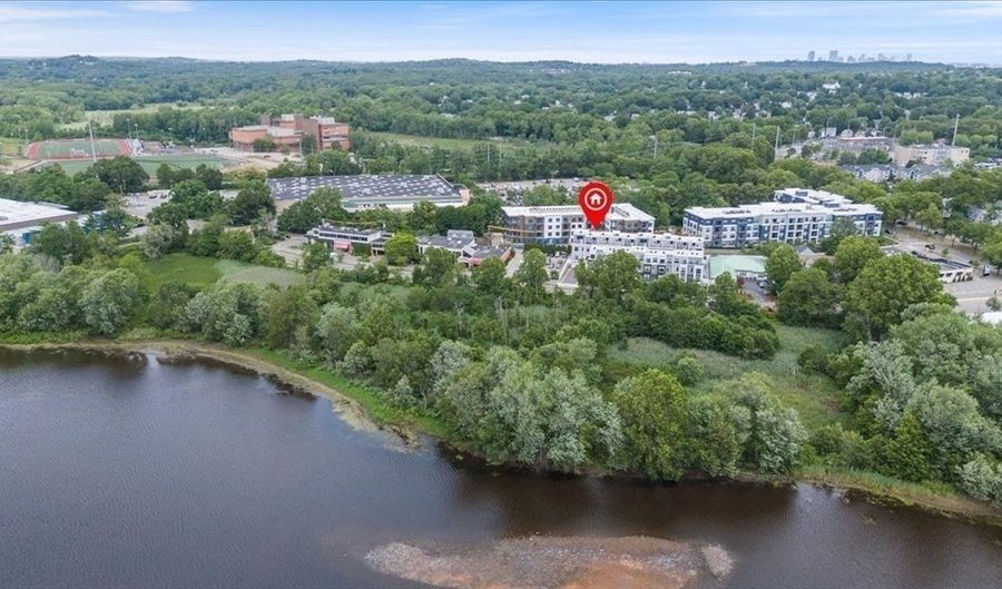 196 Gardner 196, Boston, MA 02132 - 3 Beds, 3 Bath