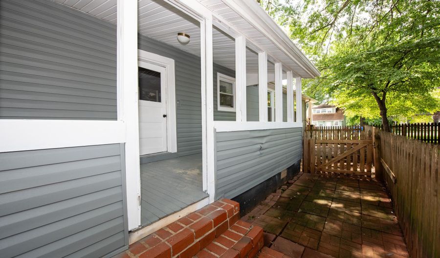 1340 Dalton St, Alcoa, TN 37701 - 3 Beds, 2 Bath