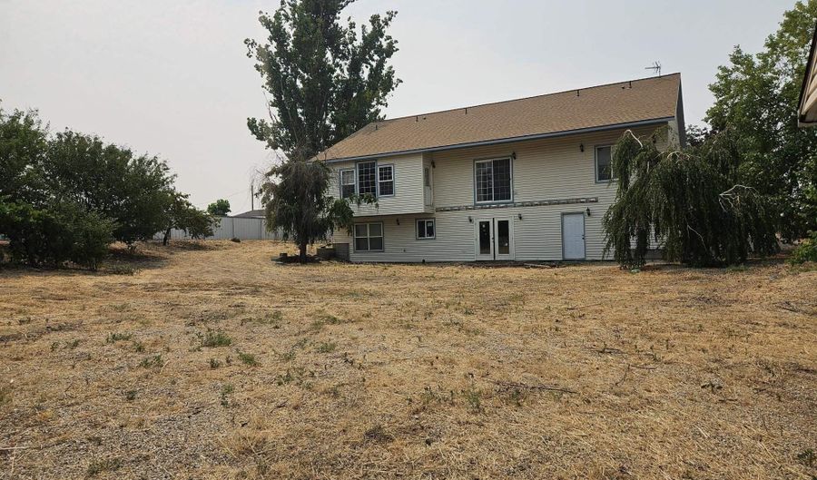 20300 Ila Ln, Caldwell, ID 83607 - 3 Beds, 2 Bath