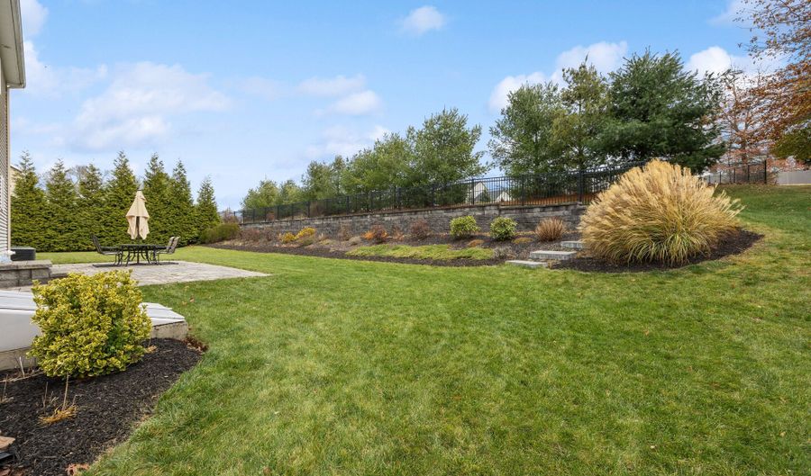 48 Willow St, Cheshire, CT 06410 - 4 Beds, 3 Bath