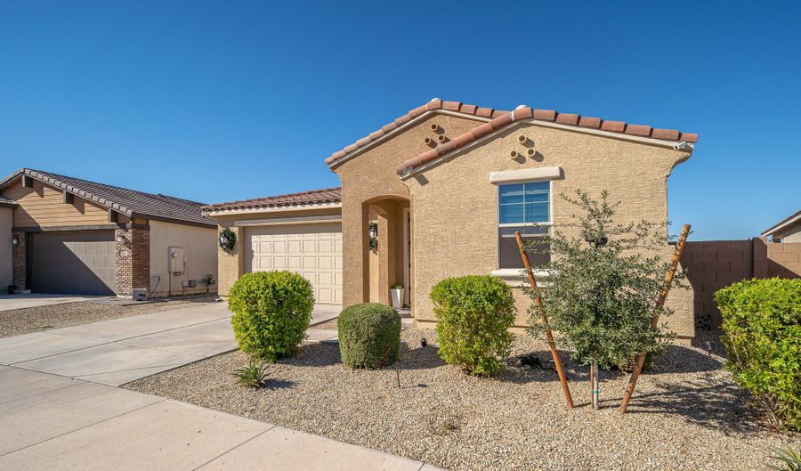 964 N 110TH Ave, Avondale, AZ 85323 - 4 Beds, 2 Bath