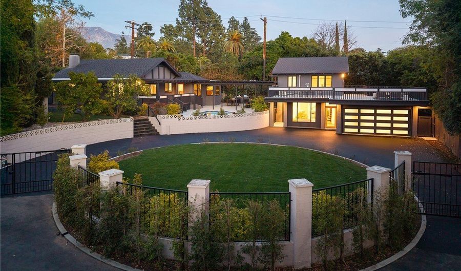 503 E Mendocino, Altadena, CA 91001 - 5 Beds, 4 Bath