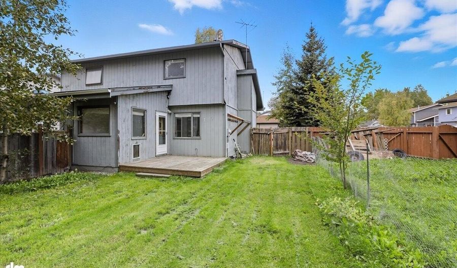 10521 Boysen Berry Pl, Anchorage, AK 99515 - 2 Beds, 1 Bath