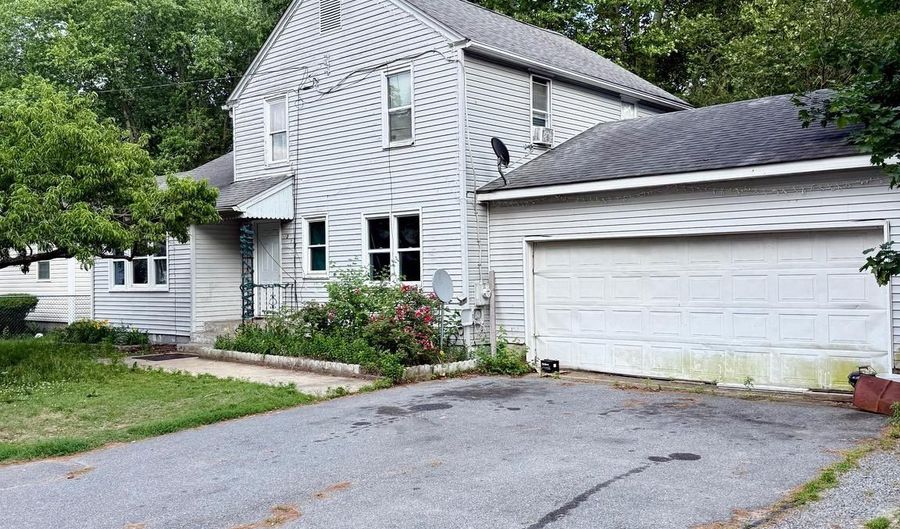 213 OLD LAUREL Rd, Georgetown, DE 19947 - 3 Beds, 2 Bath
