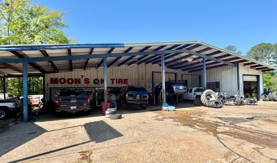 413 MS 145 N, Aberdeen, MS 39730 - 0 Beds, 0 Bath