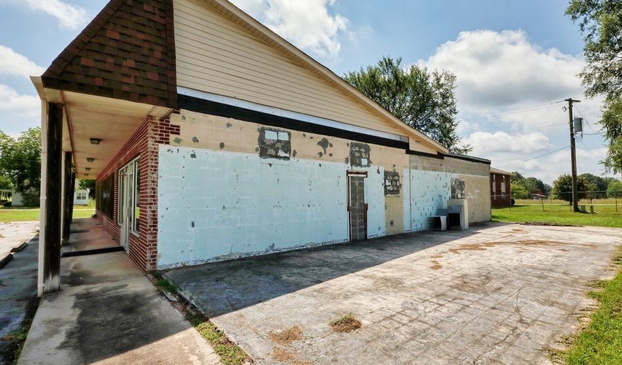 546 E Savannah St, Calhoun Falls, SC 29628 - 0 Beds, 0 Bath
