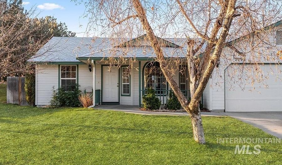 5693 S Tecoma Pl, Boise, ID 83716 - 3 Beds, 2 Bath