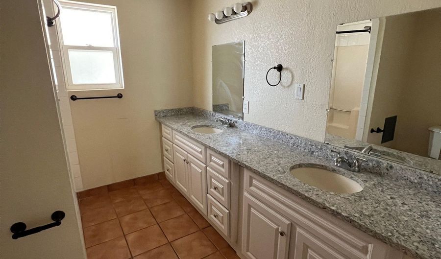 510 Plainview Dr, Alamogordo, NM 88310 - 3 Beds, 1 Bath