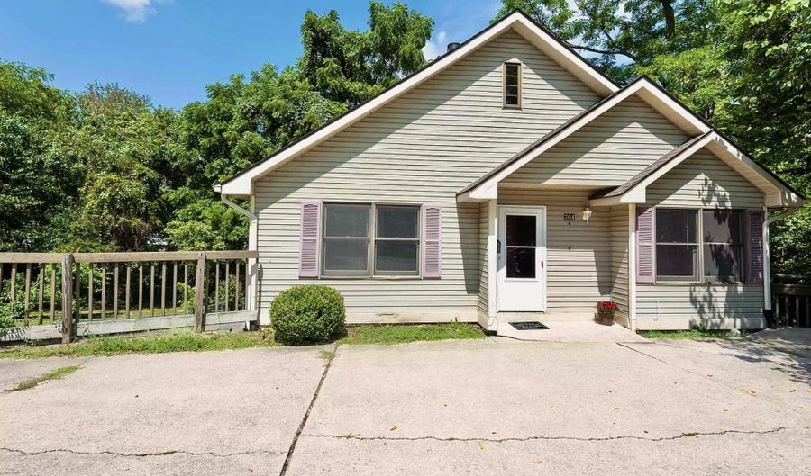 704 W 15th St, Bloomington, IN 47404 - 4 Beds, 2 Bath
