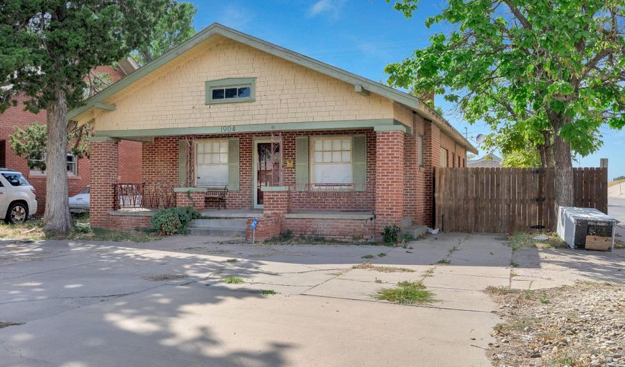 1904 S HARRISON St, Amarillo, TX 79109 - 2 Beds, 1 Bath