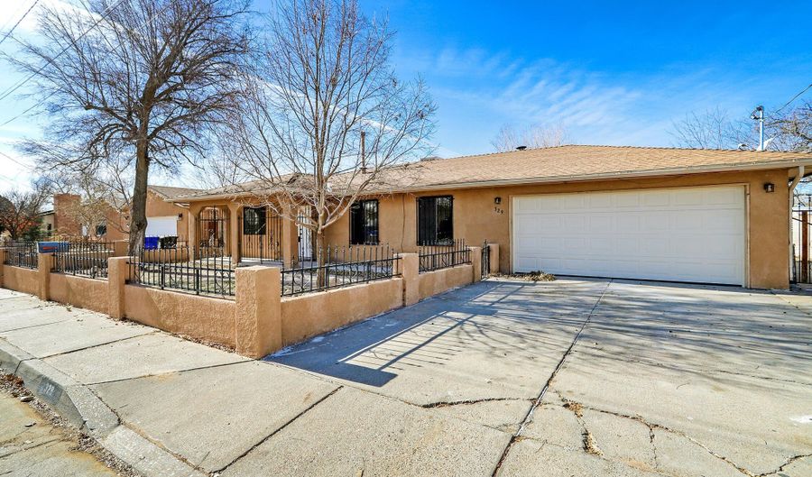329 46th St NW, Albuquerque, NM 87105 - 3 Beds, 2 Bath