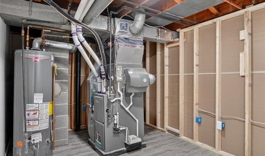 8664 Louise Ave, Allen Park, MI 48101 - 4 Beds, 2 Bath