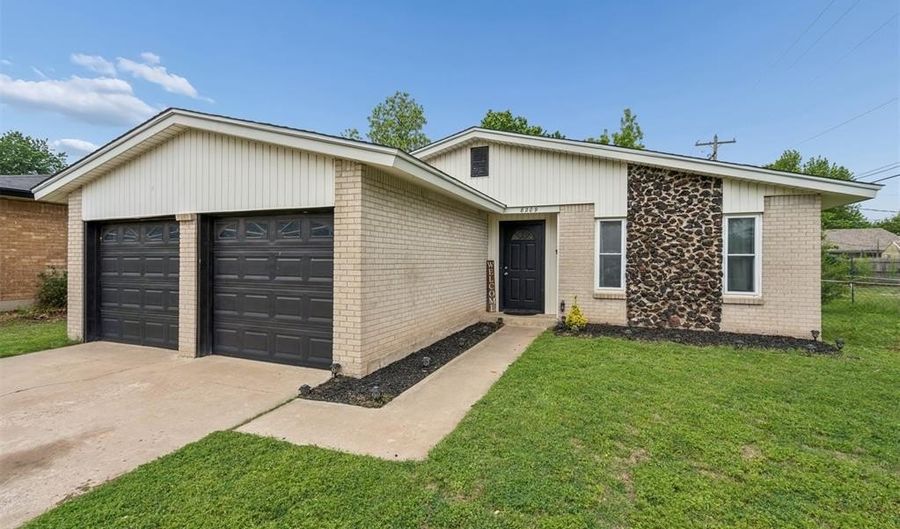 8209 NW 28th St, Bethany, OK 73008 - 3 Beds, 2 Bath