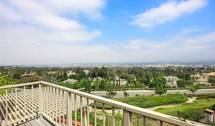 505 S Aberdeen St, Anaheim, CA 92807 - 4 Beds, 3 Bath